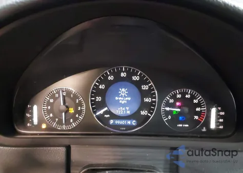 2009 Mercedes-Benz Clk 350 z USA, uszkodzony, nr VIN WDBTJ56HX9F268115